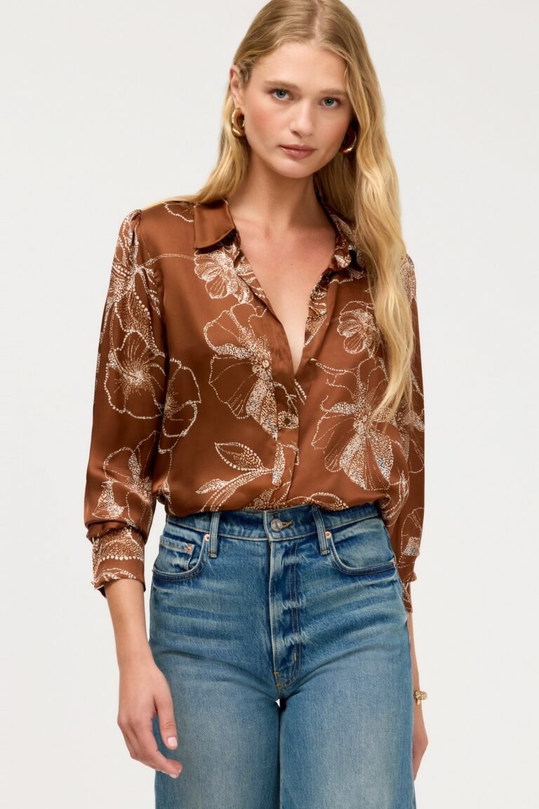 AVERI BUTTON DOWN BLOUSE