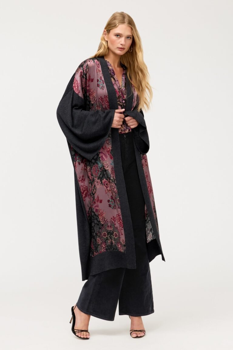 THE PRINTED KNIT KIMONO