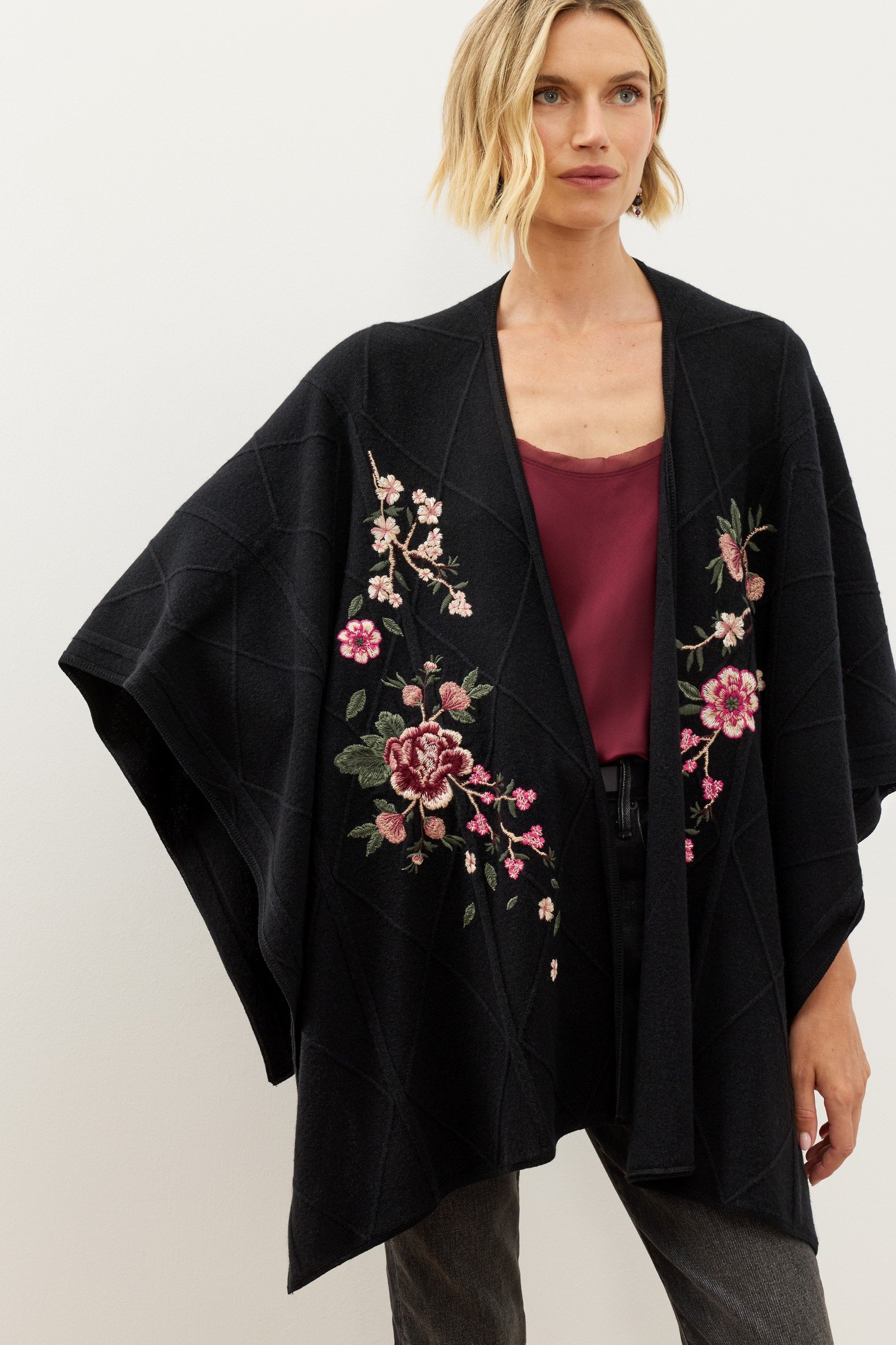 CABLE KNIT CAPE