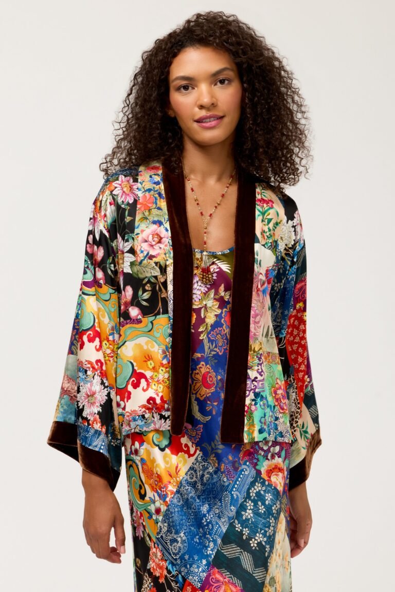 SHAKRI REVERSIBLE SHORT KIMONO