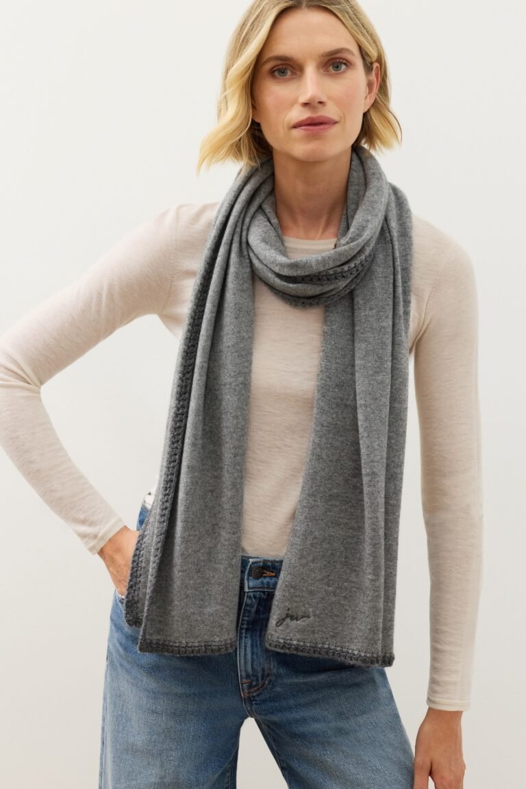 WHIPSTITCH SCARF