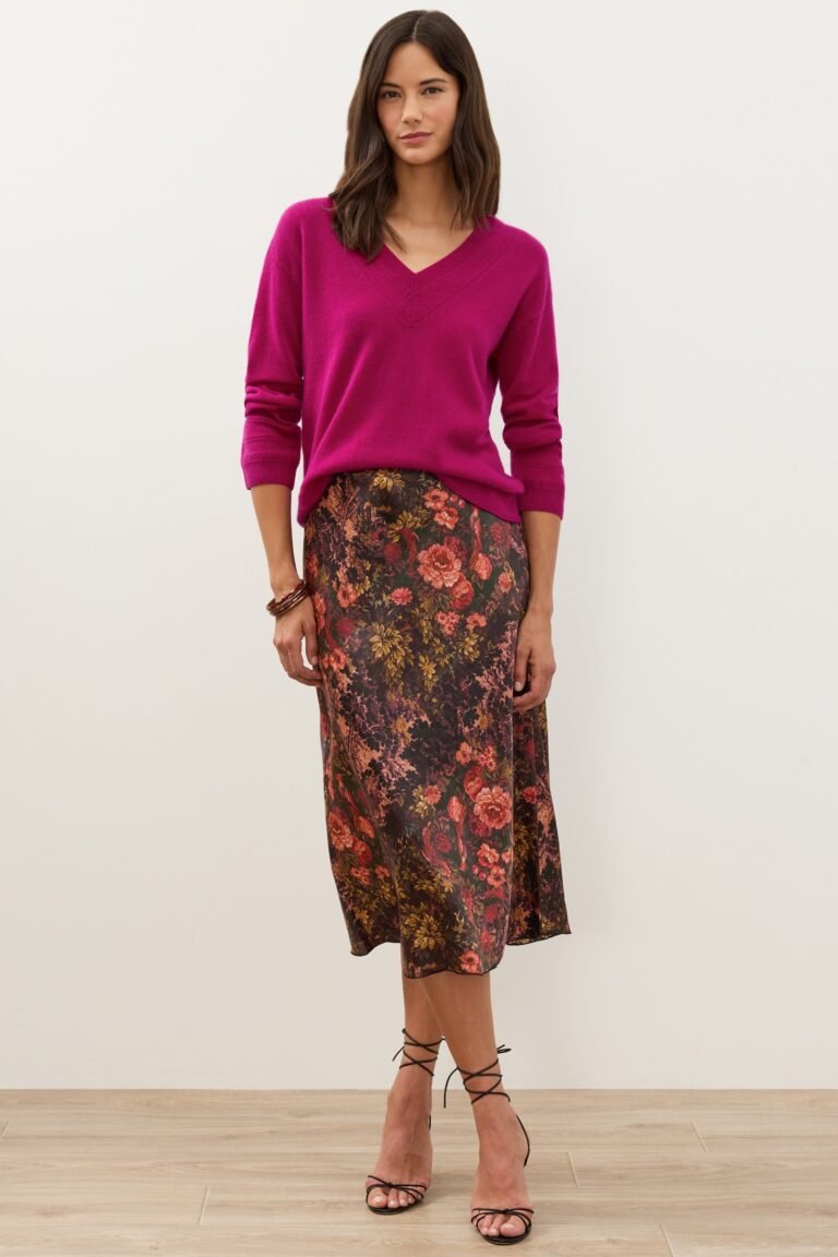 CASHMERE V-NECK SWEATER