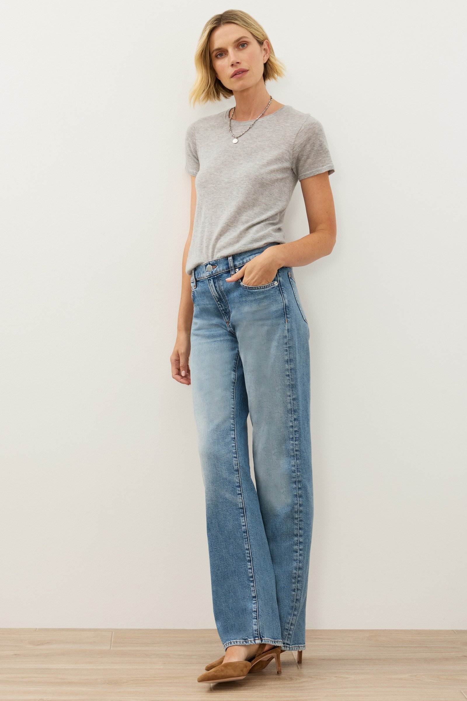 THE EASY STRAIGHT LEG JEAN
