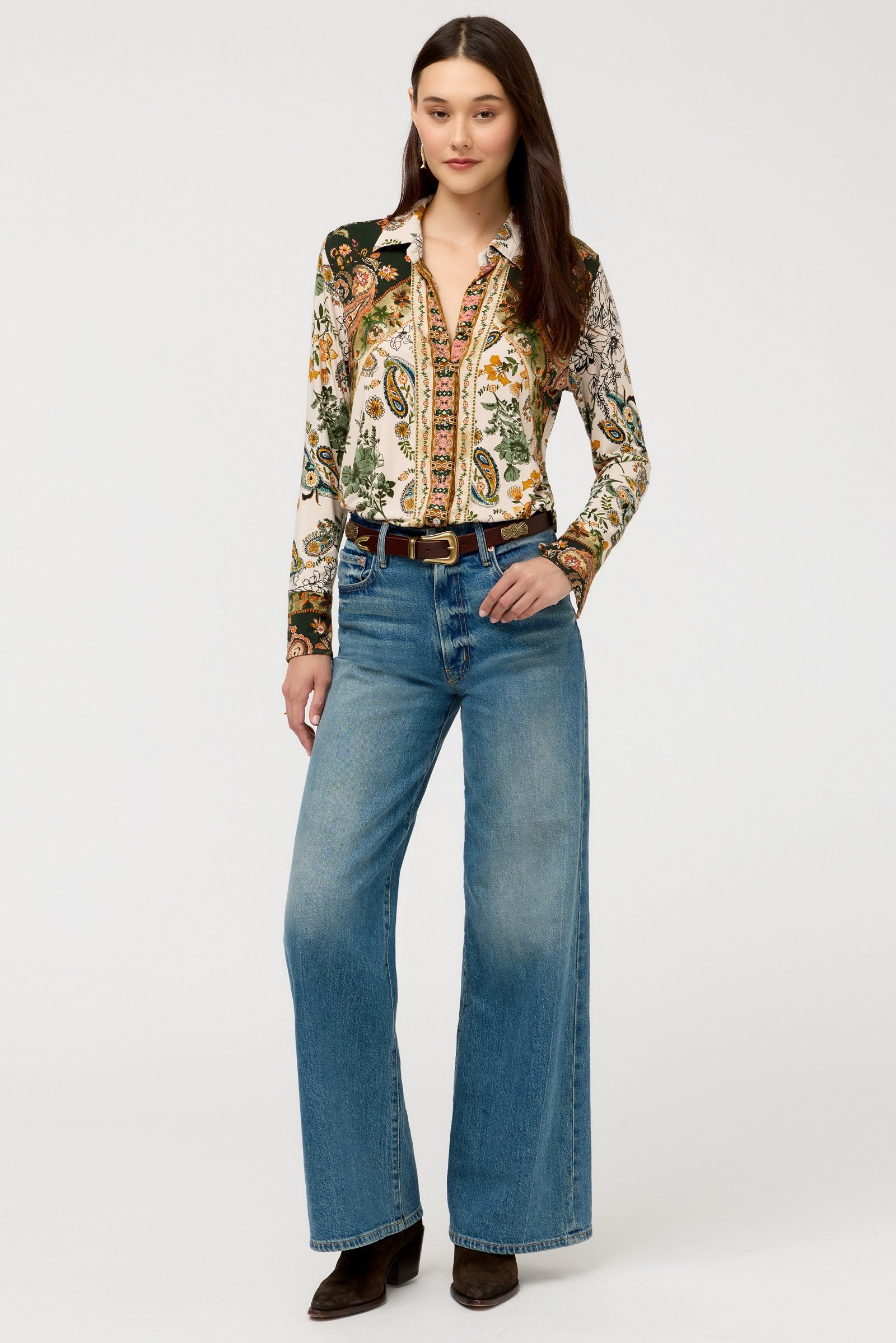 THE JANIE FAVORITE BUTTON FRONT SHIRT
