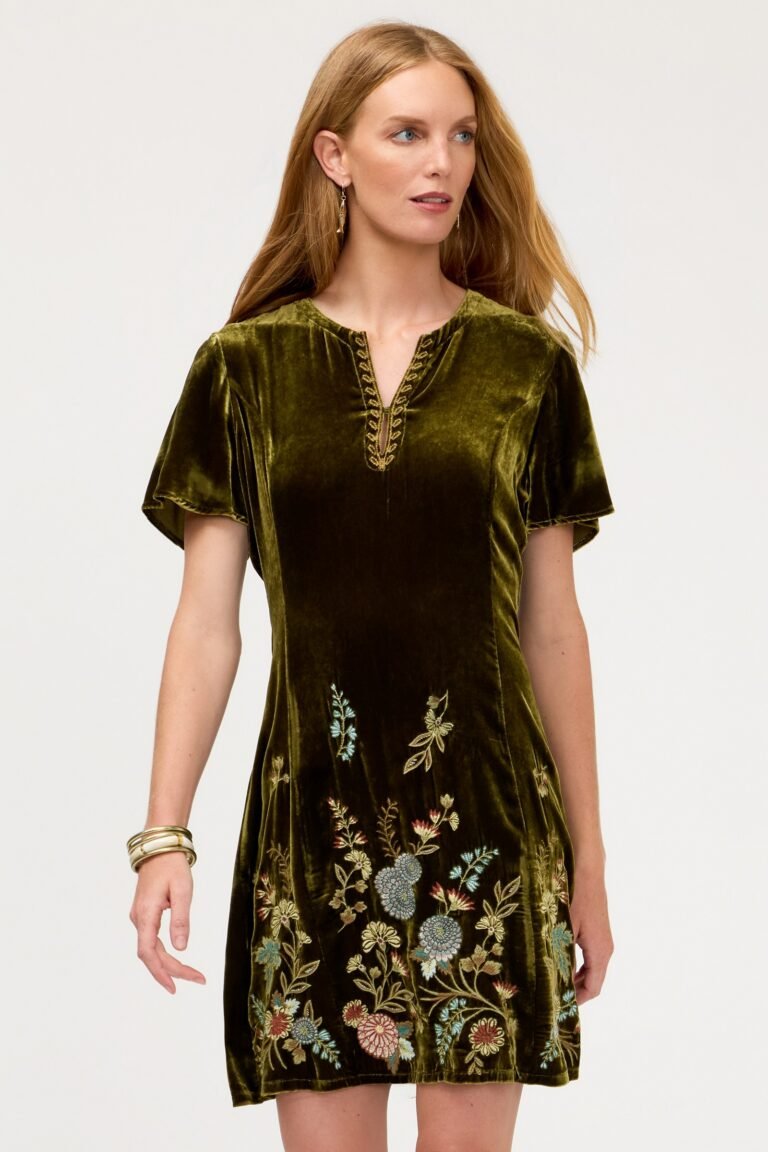 FLUTTER SLEEVE KEYHOLE DRESS