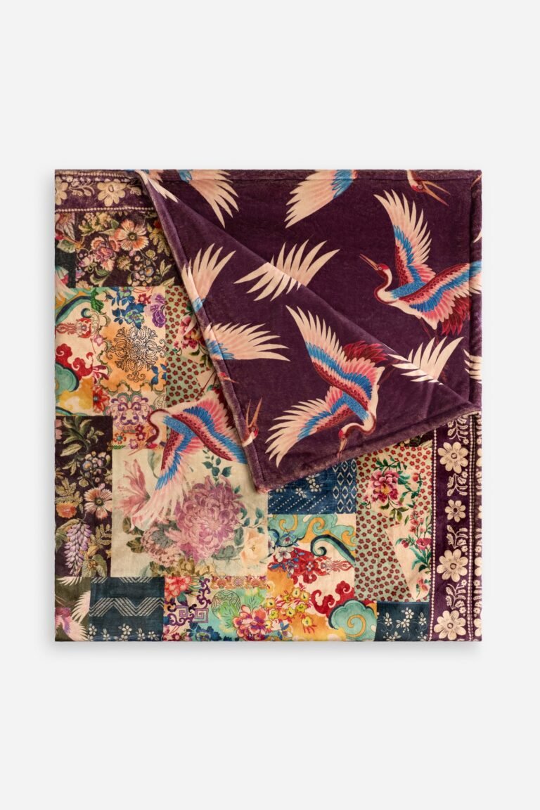 Laurel Canyon Cozy Blanket