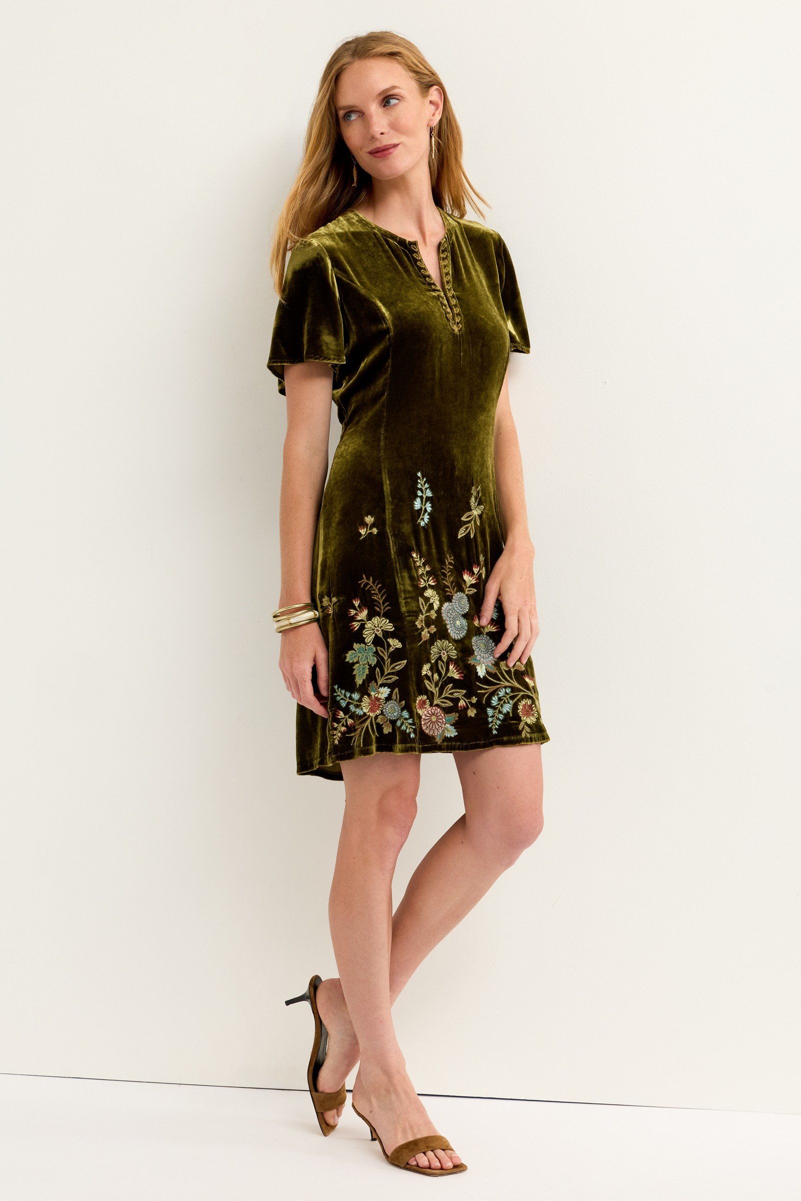 FLUTTER SLEEVE KEYHOLE DRESS