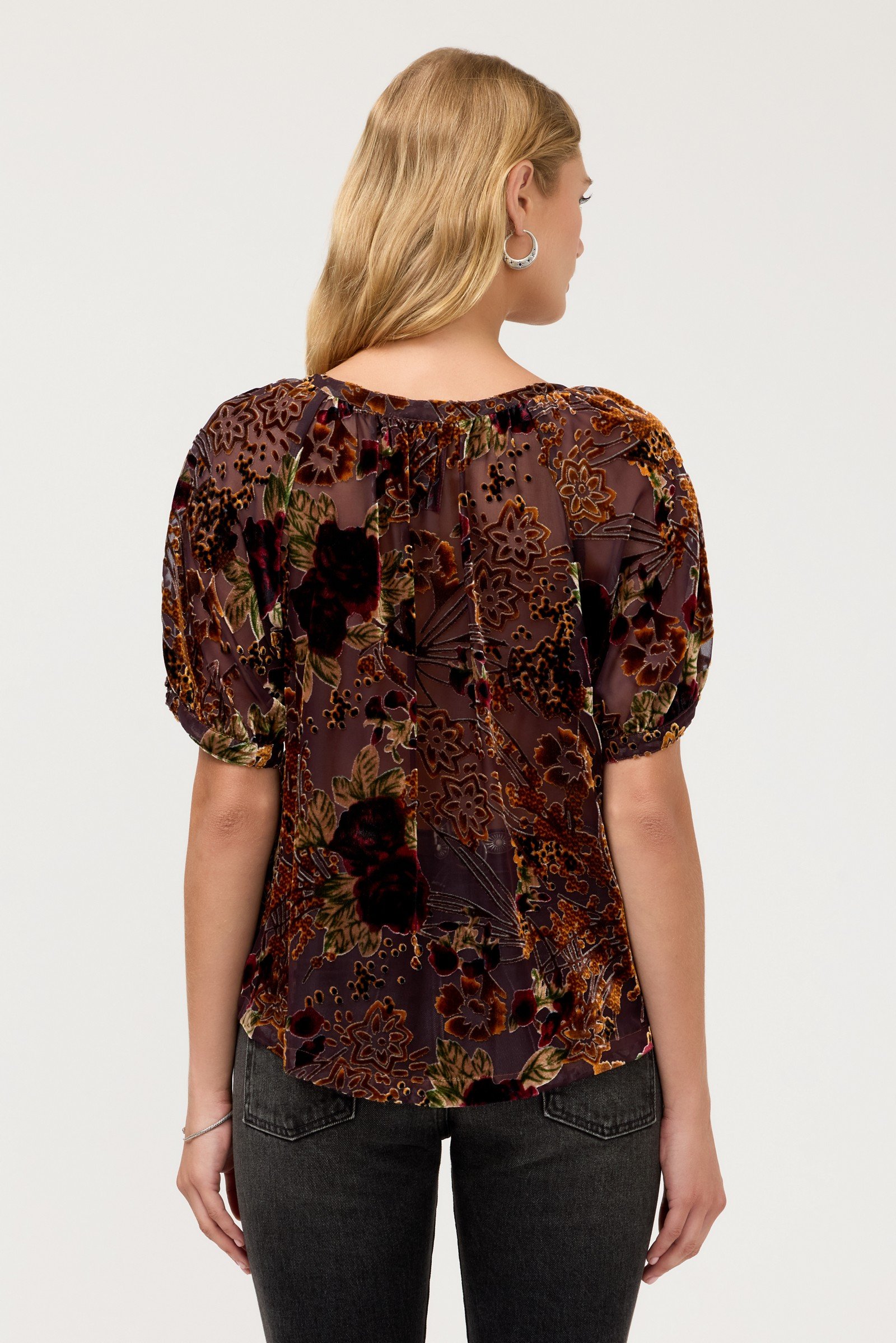 AVAH BUTTON DOWN SHIRT