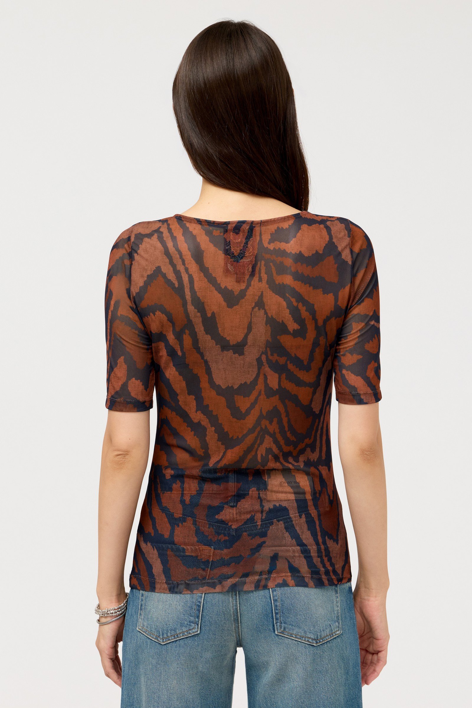 ELBOW SLEEVE BOAT NECK MESH TOP