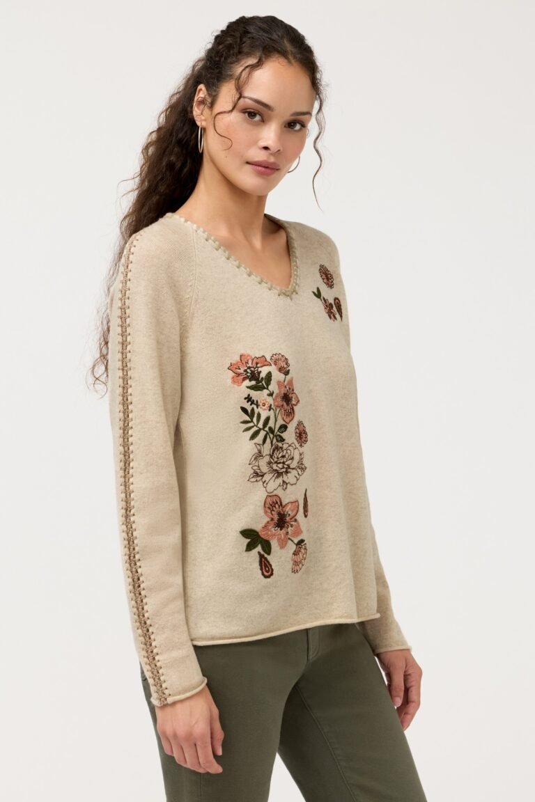 THE WHIPSTICH V-NECK RAGLAN PULLOVER