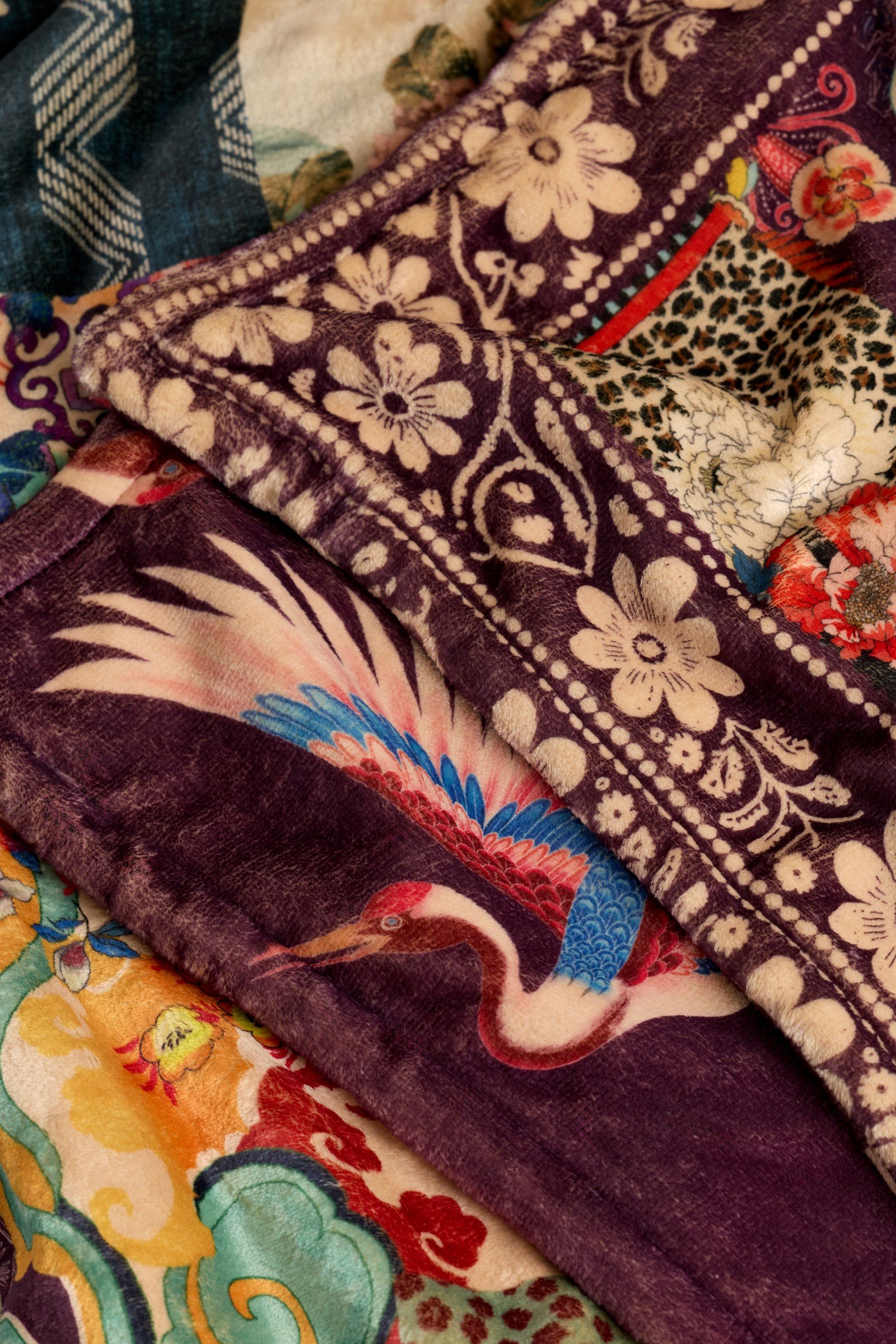 Laurel Canyon Cozy Blanket