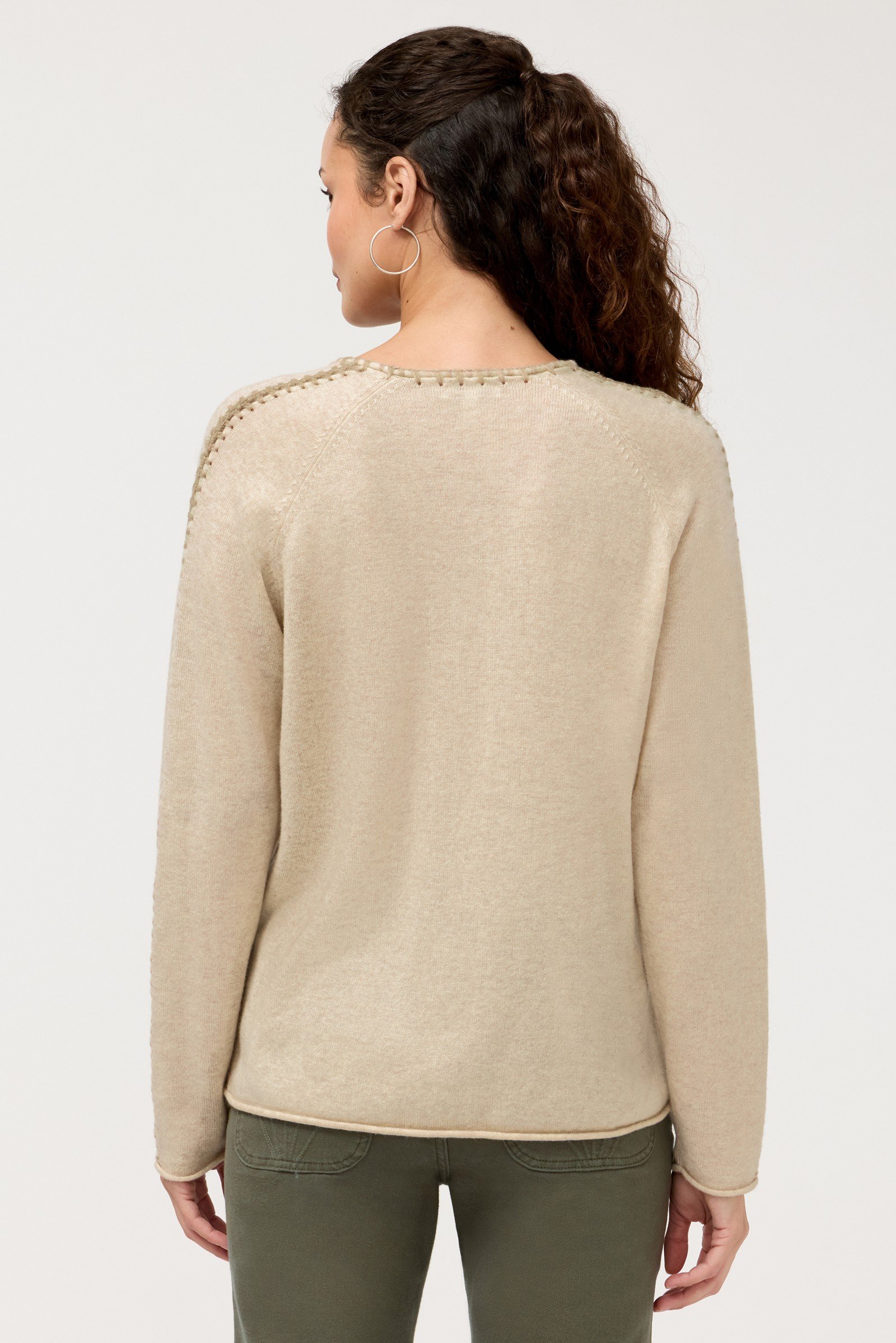 THE WHIPSTICH V-NECK RAGLAN PULLOVER